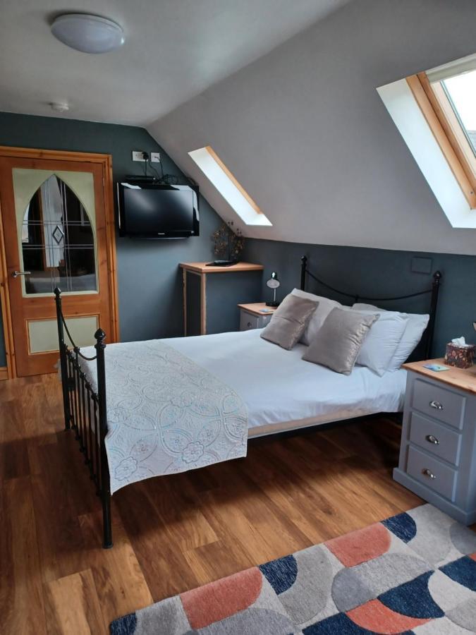 The Bear Bed & Breakfast Rhayader Exterior photo
