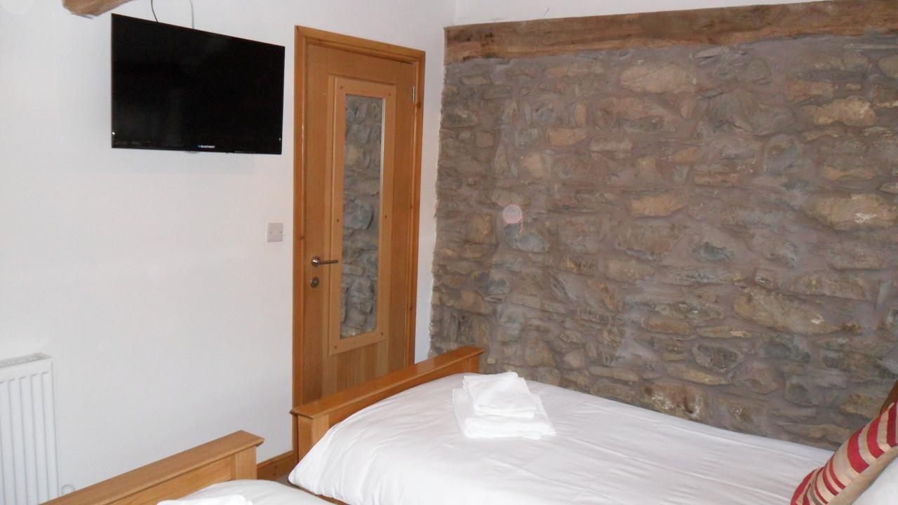 The Bear Bed & Breakfast Rhayader Exterior photo